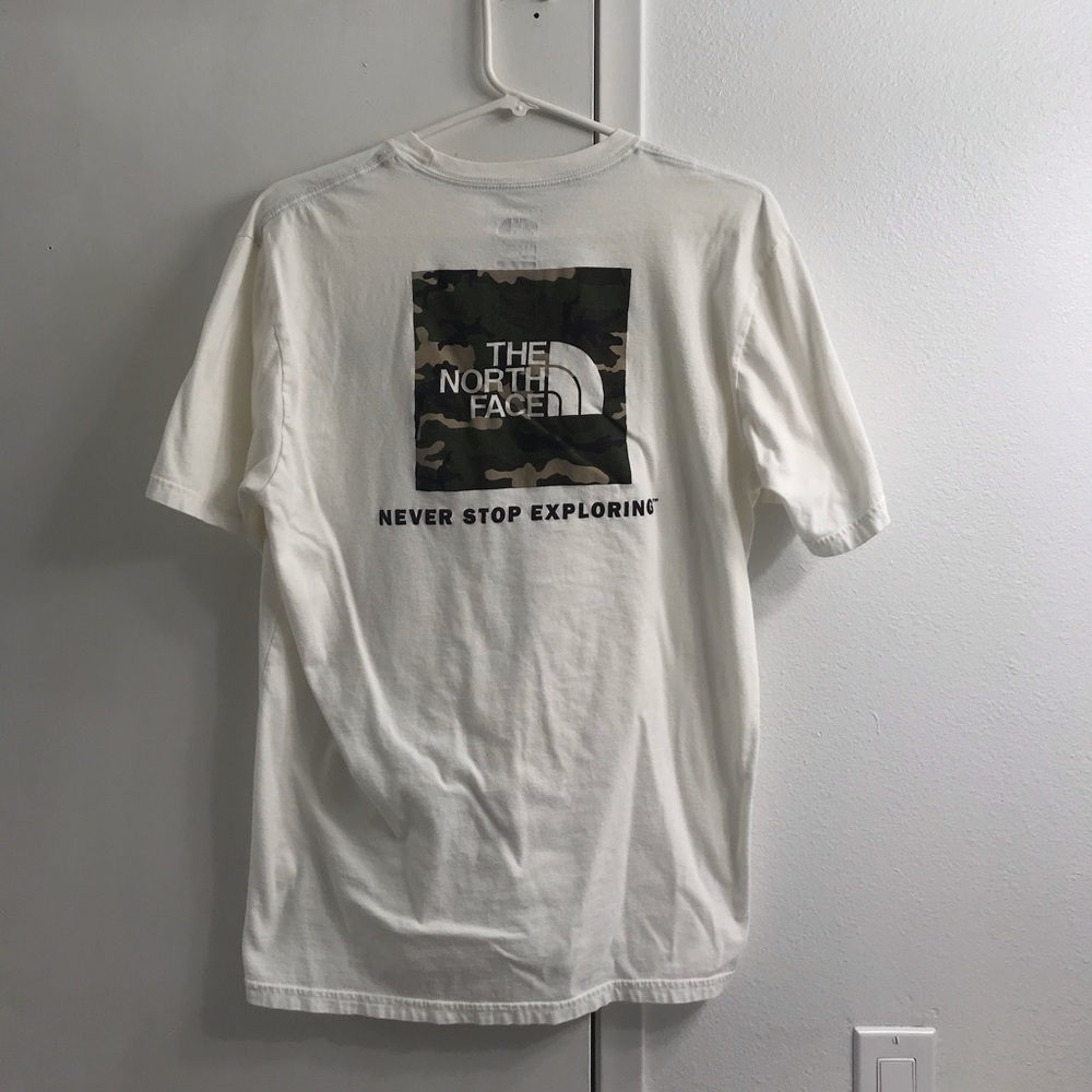 Men’s Medium The North Face White T-Shirt